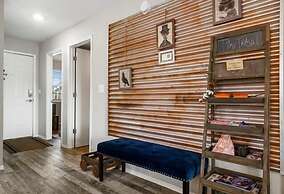 Time Traveler Suite - Private Balcony