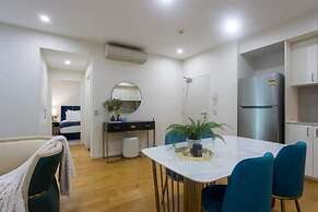 Brilliant 3 Month Corporate Rental With Balcony
