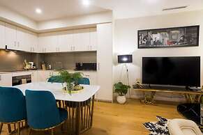 Brilliant 3 Month Corporate Rental With Balcony