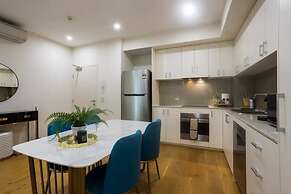 Brilliant 3 Month Corporate Rental With Balcony