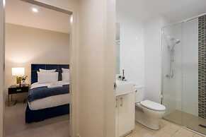 Brilliant 3 Month Corporate Rental With Balcony