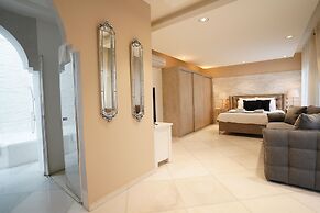 YalaRent Villa Belissimo with  Pool