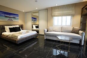 YalaRent Villa Belissimo with  Pool