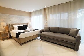 YalaRent Villa Belissimo with  Pool