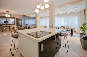 YalaRent Villa Belissimo with  Pool