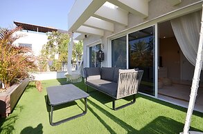 YalaRent Villa Belissimo with  Pool