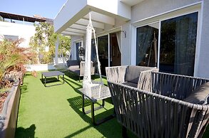 YalaRent Villa Belissimo with  Pool