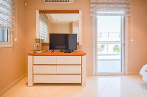 YalaRent Villa Belissimo with  Pool