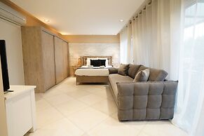 YalaRent Villa Belissimo with  Pool