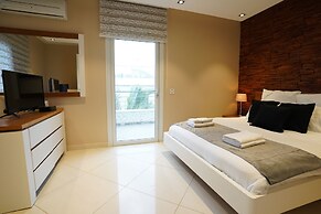 YalaRent Villa Belissimo with  Pool