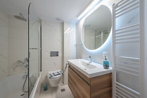 The Luxury Suite by Cloudkeys