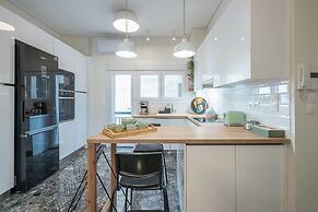 The Luxury Suite by Cloudkeys