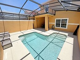Top Cat Terrace 4 Bedroom Townhouse by Redawning