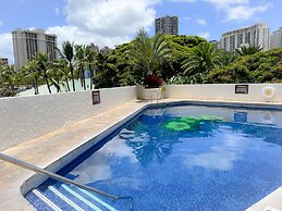 Breezy Luana Waikiki Condo by RedAwning