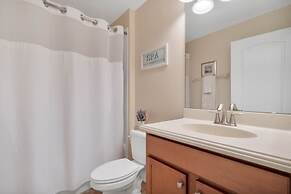 Bismarck Palms 5 Bedroom Home by RedAwning