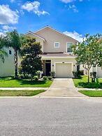 Bismarck Palms 5 Bedroom Home by RedAwning