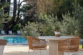 La Bâtisse en Blanc