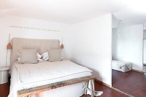 La Bâtisse en Blanc