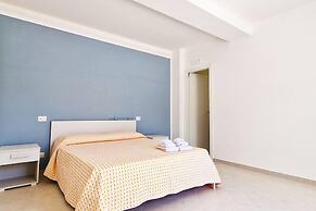 Villa in Lemon Grove With Sea Views & Sea Breeze