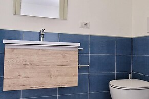 Villa in Lemon Grove With Sea Views & Sea Breeze