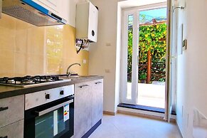 Villa in Lemon Grove With Sea Views & Sea Breeze