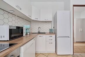Sweet Apartment Kamienna by Renters