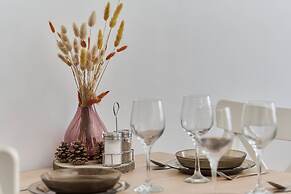 Sweet Apartment Kamienna by Renters