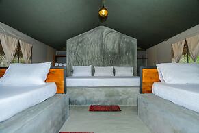 Yala Wild Hut