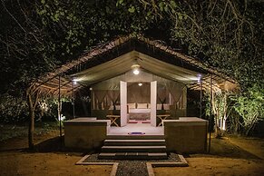 Yala Wild Hut