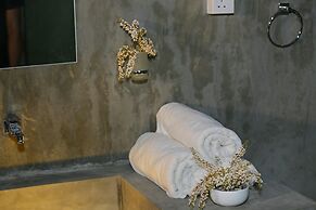 Yala Wild Hut