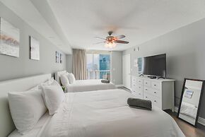 The Club at Brickell Bay