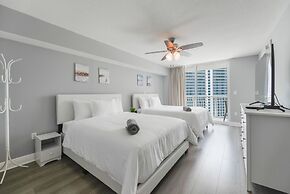 The Club at Brickell Bay