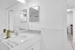 The Club at Brickell Bay