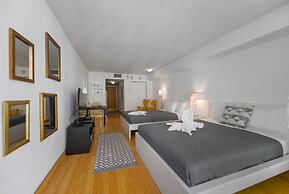 The Club at Brickell Bay