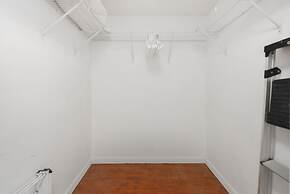 The Club at Brickell Bay