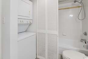 The Club at Brickell Bay