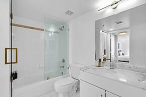 The Club at Brickell Bay