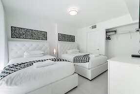 The Club at Brickell Bay