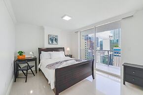 The Club at Brickell Bay