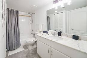 The Club at Brickell Bay