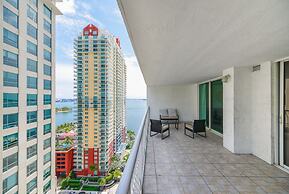 The Club at Brickell Bay