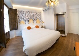 BISAGRA CERVANTES 5 COLLECTION