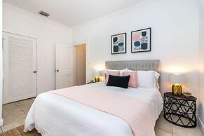 Roami at Villa Bella