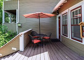 A Cowslip's Belle Inn