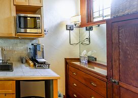 A Cowslip's Belle Inn