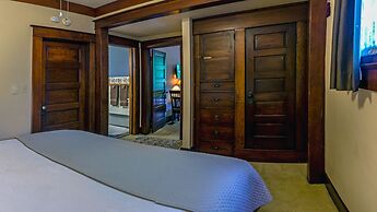 A Cowslip's Belle Inn