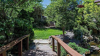 A Cowslip's Belle Inn