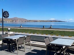 Beyaz Köşk Hotel & Cafe