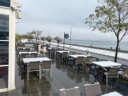 Beyaz Köşk Hotel & Cafe