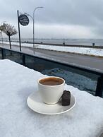 Beyaz Köşk Hotel & Cafe